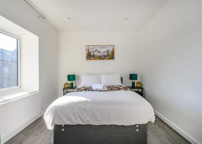 Apartment 11f2 Captivating & Luxurious